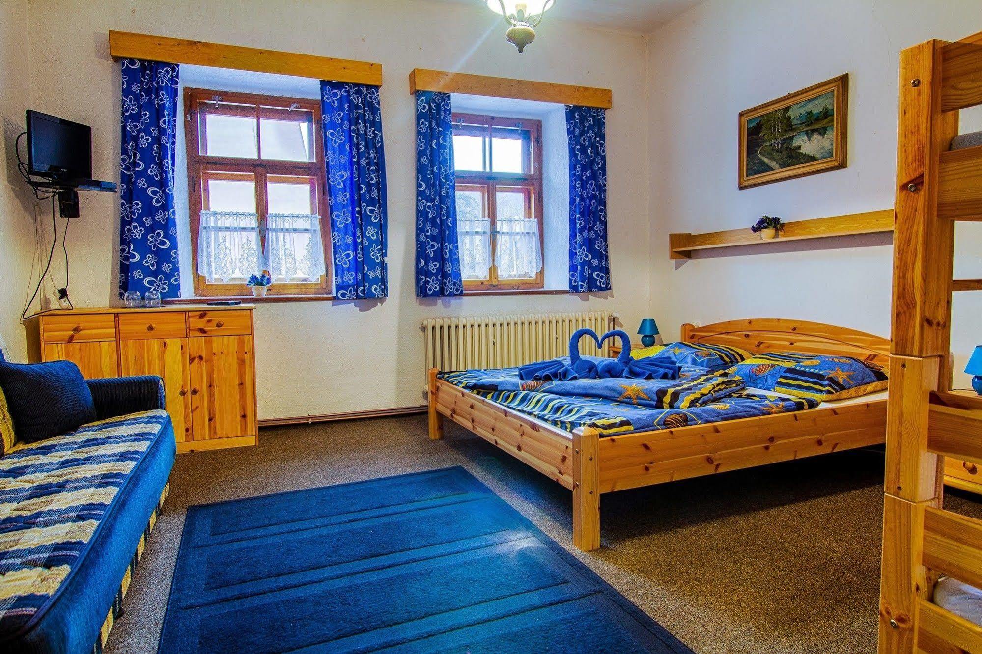 تشيرني دول Hotel Posta المظهر الخارجي الصورة
