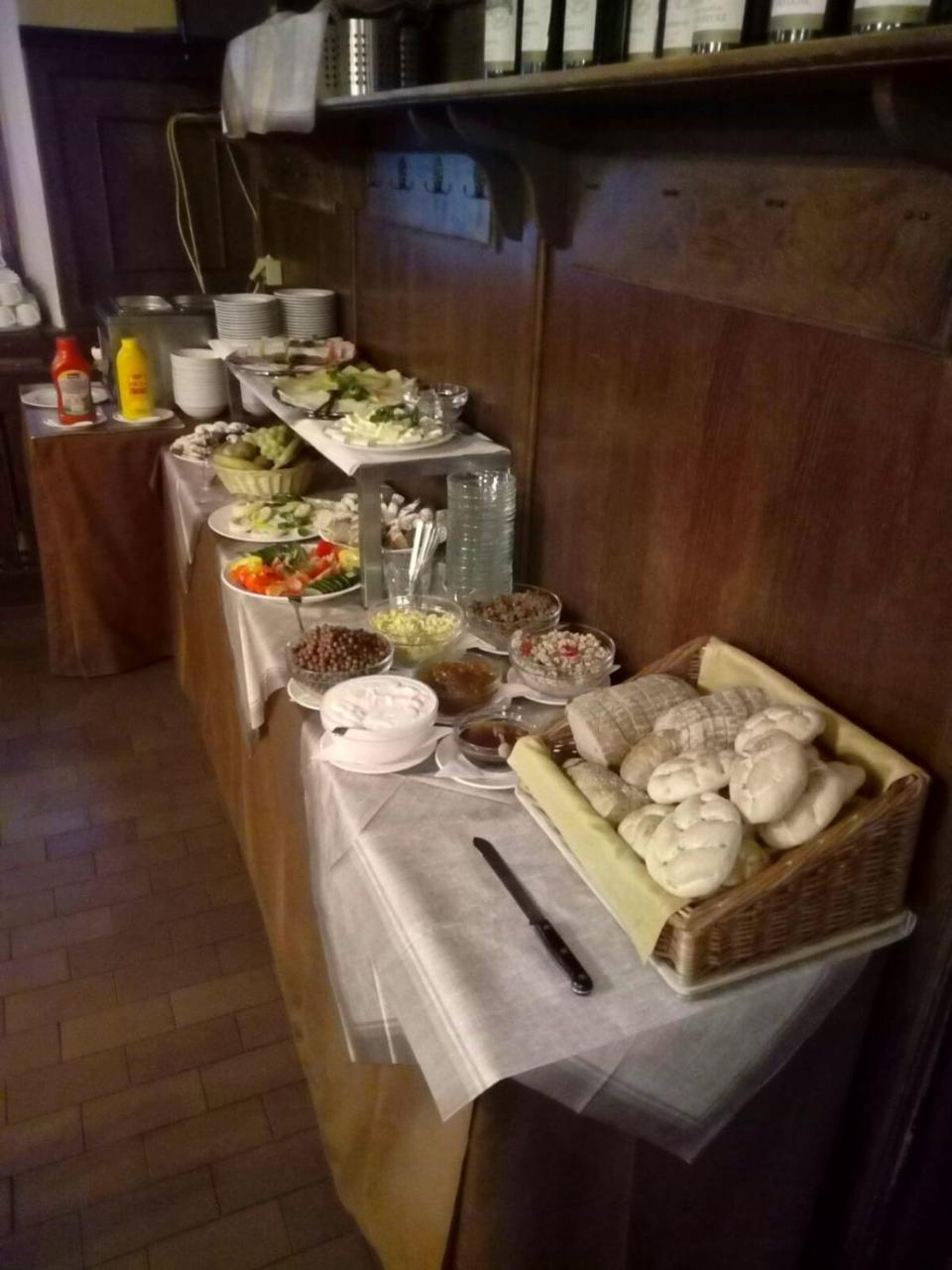 تشيرني دول Hotel Posta المظهر الخارجي الصورة